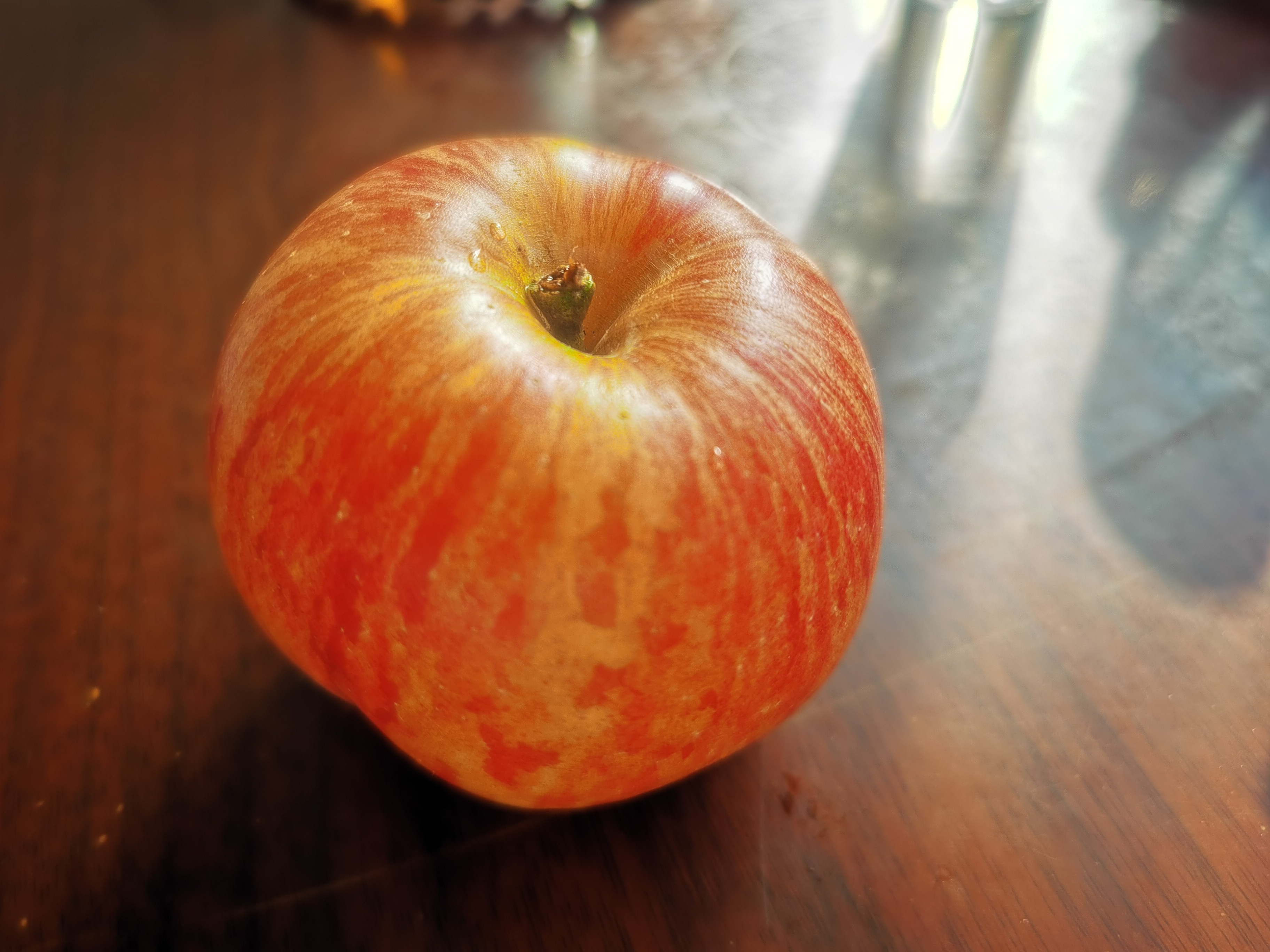 kt版苹果图片(kt版背景图片)-第1张图片-QuickQ官网 kt版苹果图片(kt版背景图片)-第1张图片-QuickQ官网